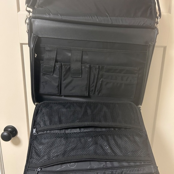 Dell Leather Laptop Bag - Black - Picture 10 of 10